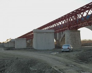 LUCRĂRI IMPORTANTE LA PODUL VADU PAȘII. AR PUTEA FI GATA ÎN VARA ACESTUI AN