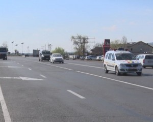 CREȘTE NUMĂRUL BUZOIENILOR ÎN CARANTINĂ. TRANSPORTAȚI ÎN CONVOI ȘI DUȘI LA ARBĂNAȘI