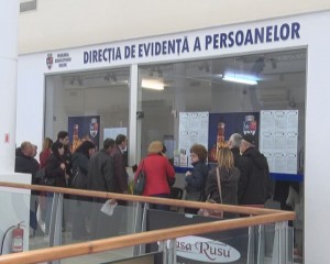 LIMITĂ DE ACCES LA BULETINE. COZI FORMATE ÎN AFARA SEDIULUI