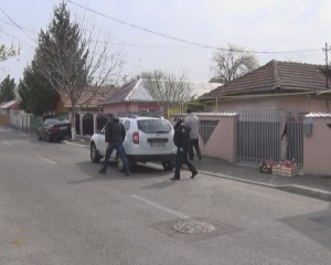 MÂNCARE PENTRU IZOLAȚI. ANGAJAȚII DAS DISTRIBUIE ALIMENTE
