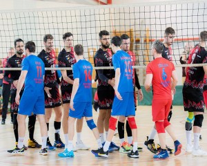GLORIA, LA UN PAS DE SURPRIZA SEZONULUI. VOLEIBALIȘTII AU PIERDUT, 2-3 LA SETURI, CU DINAMO