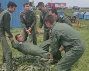 VIITORII AȘI AI AERULUI. NOUĂ PILOȚI, FORMAȚI ÎN BAZA DE LA BOBOC
