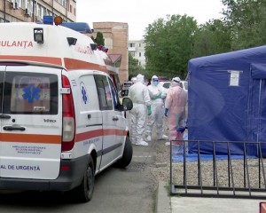 70 DE DECESE, LA BUZĂU. CÂTEVA PROVIN DIN AZILURILE DE BĂTRÂNI