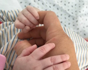 18 COPII ABANDONAŢI DE LA ÎNCEPUTUL ANULUI. TOȚI BENEFICIAZĂ DE MĂSURI DE PROTECȚIE