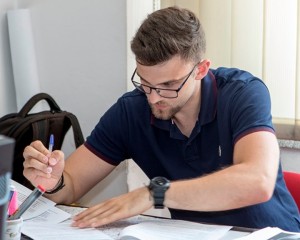 HC BUZĂU TRANSFERĂ DE LA DINAMO. CĂLIN HOSSU, “LUP” CU ACTE ÎN REGULĂ