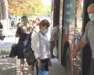 AMENZI CU DUIUMUL PENTRU NEPURTAREA MĂȘTII. AUTORITĂȚILE REVIN CU RECOMANDĂRI