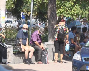MASCA DE PROTECTIE, PE POST DE ACCESORIU. MULŢI BUZOIENI NU RESPECTĂ NOILE REGULI
