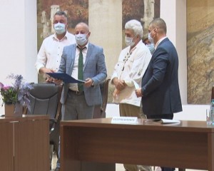 AVEM UN NOU CETĂȚEAN DE ONOARE AL JUDEȚULUI. ESTE EMIL BĂCIOIU, ANTRENOR EMERIT DE TENIS DE MASĂ