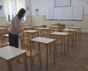 APROAPE 11.000 DE ELEVI BUZOIENI, FĂRĂ TABLETE. CIOLACU CRITICĂ GUVERNUL PENTRU PROBLEMELE DIN ȘCOLI