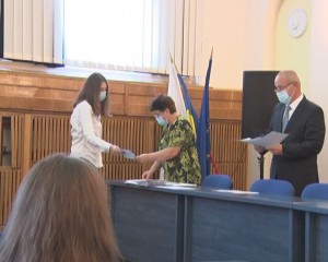 ELEVII DE 10, PREMIAȚI DE MINISTERUL EDUCAȚIEI. AU FOST RECOMPENSAȚI 24 DE BUZOIENI