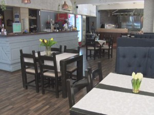 RESTAURANTELE S-AU REDESCHIS. RESTRICTII RIDICATE ŞI PENTRU CAFENELE