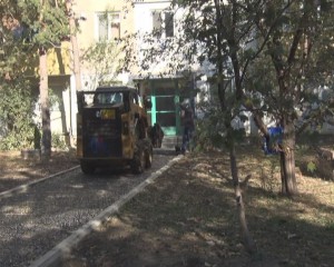 ȘANTIER COMPLEX. PE ALEEA CASTANILOR VOR LUCRA MAI MULTE FIRME