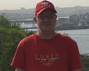 PRIMUL DECES ÎN RÂNDUL ANGAJAȚILOR SPITALULUI JUDEȚEAN. MASEUR-UL DE LA NEUROLOGIE, RĂPUS DE COVID