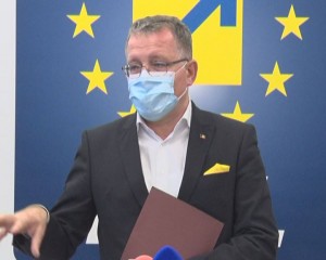 MINISTRUL AGRICULTURII, VIZITĂ ELECTORALĂ LA BUZĂU. ADRIAN OROS A REEVALUAT PROIECTUL BĂNCII DE GENE