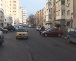 ULTIMUL STRAT DE ASFALT A FOST TURNAT PE ALEEA ARINULUI