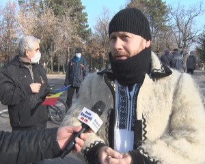 FESTIVITATE CU RESTRICȚII. ZECI DE BUZOIENI AU VENIT, TOTUȘI, ÎN CRÂNG