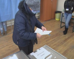 ÎNCĂ UN VOT ÎN PANDEMIE. VÂRSTNICII, CEI MAI MULȚI DINTRE VOTANȚI