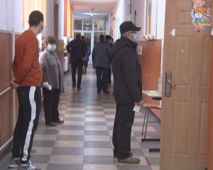 PESTE 17%, PREZENȚĂ LA VOT, ora 13:30. AU VOTAT APROAPE 64.000 DE BUZOIENI
