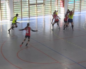 COMPETIȚIE ÎN PANDEMIE, ÎN SALA LPS. BUZĂUL, GAZDA PRIMULUI TURNEU LA JUNIOARE I