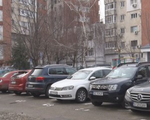 SCUTIRI PENTRU MAȘINILE SCUMPE. PARCARE GRATUITĂ PENTRU AUTOMOBILELE ELECTRICE