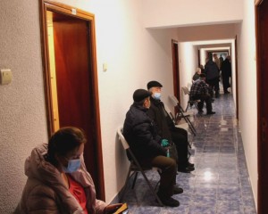 CU ASTRAZENECA, LA FOC AUTOMAT. PESTE 1.200 DE VACCINĂRI, ÎN PRIMA SĂPTĂMÂNĂ