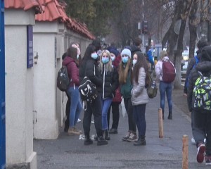 PRIMUL CAZ DE COVID, DUPĂ REDESCHIDEREA ȘCOLILOR. VIN TESTELE ANTIGEN LA CABINETELE ȘCOLARE