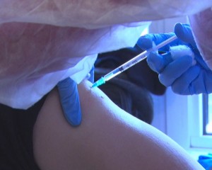 VACCINARE “MODERNĂ”, LA BUZĂU. ASTĂZI AU FOST ADMINISTRATE PRIMELE DOZE