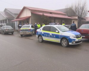 CU LACĂTUL PE POARTA ȘCOLII. SCANDAL LA POȘTA CÂLNĂU