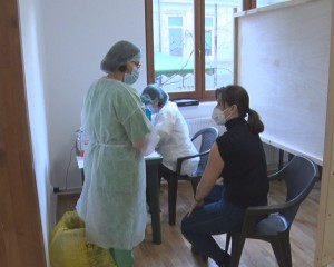PRIMII BUZOIENI VACCINAȚI CU ASTRAZENECA, LA NOUL CENTRU DE PE BULEVARDUL BĂLCESCU