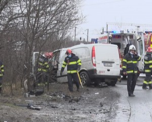 ACCIDENT GRAV, LA IEȘIRE DIN BUZĂU. EVENIMENTUL, SOLDAT CU DECESUL UNEI FEMEI
