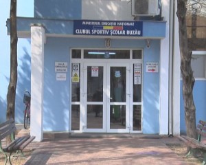 INCIDENT DE 8 MARTIE, LA SALA C.S.S. BUZĂU. O MAMĂ ACUZĂ CĂ AR FI FOST AGRESATĂ DE UN ANGAJAT