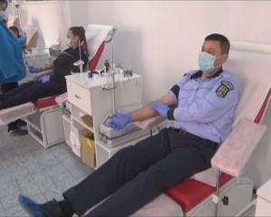 CAMPANIE DE SUFLET A POLIȚIȘTILOR. DONEAZĂ SÂNGE PENTRU CEI AFLAȚI ÎN SUFERINȚĂ