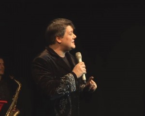 FUEGO, “TRĂIESC!” LA BUZĂU. JOI SEARĂ, CONCERT LA TEATRUL “G. CIPRIAN”