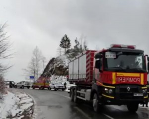 OPERAȚIUNE DE DETONARE, LA SIRIU. DN 10 BUZĂU-BRAȘOV RĂMÂNE BLOCAT