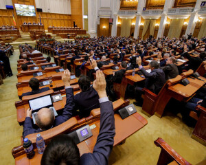 4 FOȘTI PARLAMENTARI BUZOIENI, ACȚIUNE ÎN INSTANȚĂ. ÎȘI VOR ÎNAPOI PENSIILE SPECIALE