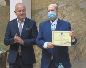 MIHAI SĂLCUȚAN, CETĂȚEAN DE ONOARE AL JUDEȚULUI BUZĂU. A FOST PREMIAT PENTRU ÎNTREAGA ACTIVITATE