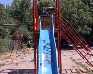loc de joaca 2