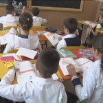 Cadouri utile. Ghiozdane gratuite la început de an școlar.