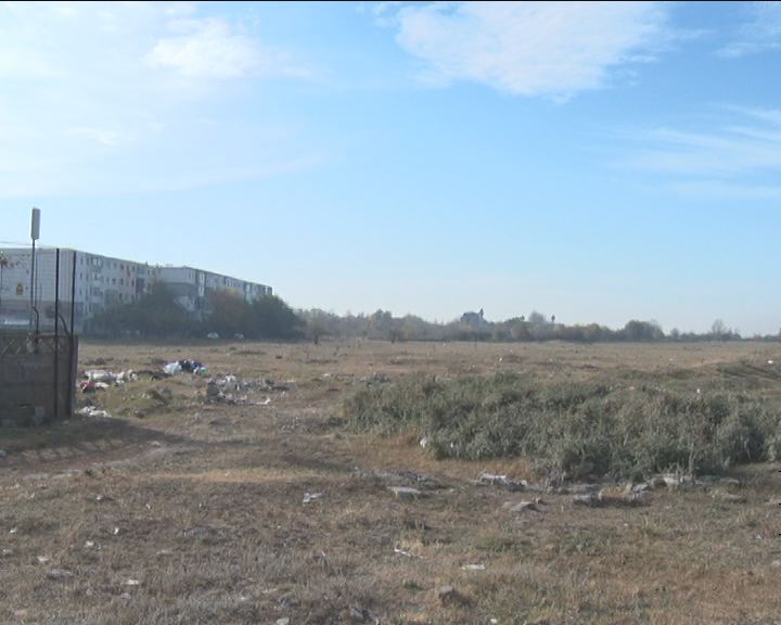 Necropolă așteptată. Construirea cimitirului municipal ar putea începe la primăvară.