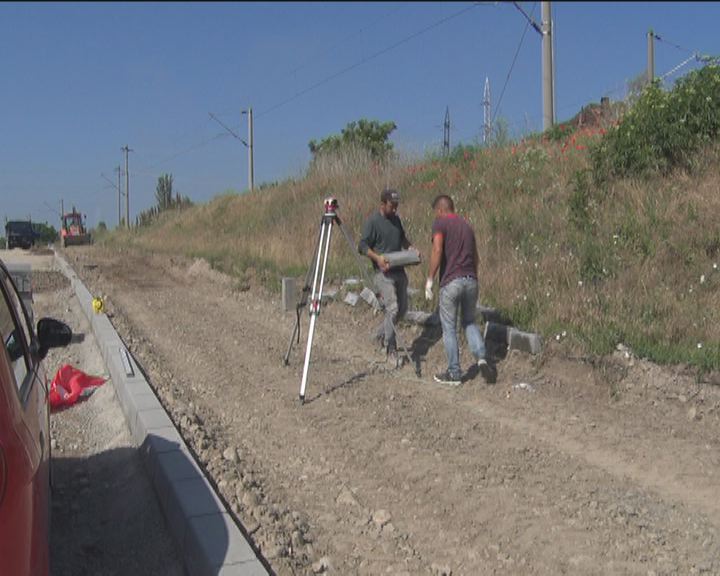 PE BICICLETĂ, LA VADU PAŞII. ŞOSEAUA VADU PAŞII VA BENEFICIA DE PISTE PENTRU BICICLIŞTI