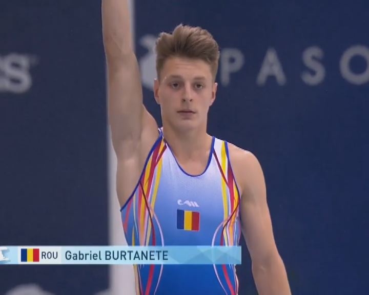 AUR LA SĂRITURI, PENTRU GABRIEL BURTANETE! BUZOIANUL, PE PRIMA TREAPTĂ A CAMPIONATULUI MONDIAL DE JUNIORI