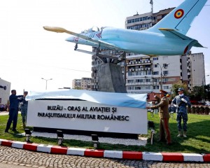 monument aviatie 1