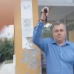 ŞEFUL DE OBIECTIV DE LA FIRMA DE PAZĂ, "SMARDOI" ÎN CURTEA SPITALULUI