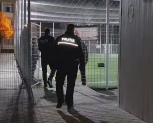politie teren fotbal