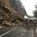 Proiect pentru stabilizarea versantului de la Siriu. Copertină menită să fixeze blocurile de piatră