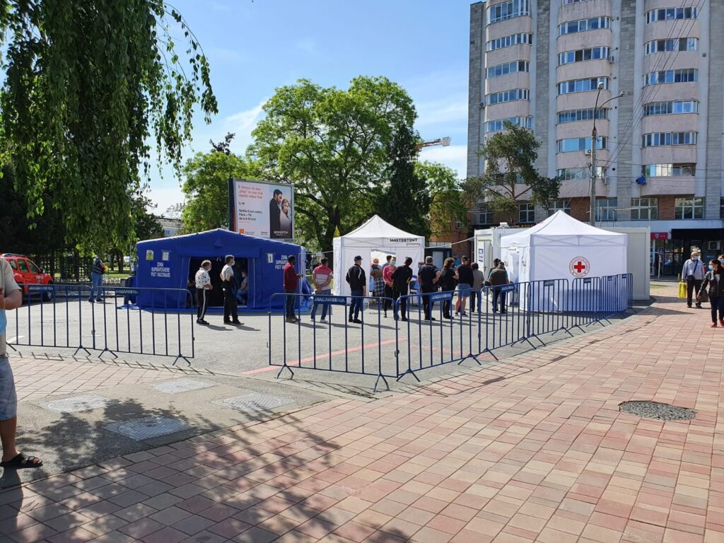 (FOTO) Ceartă pe inaugurare! “Doar unii muncesc!”. Atac subtil, săgeată către prefectul registrator!