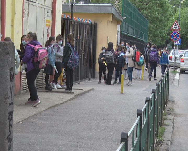 Orașul, sub 1 la mie. Elevii, tot acasă. Se așteaptă evoluția din această săptămână