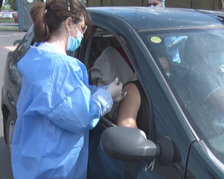 Punctul de vaccinare drive-thru, un succes. S-au imunizat 540 de persoane