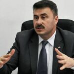 A făcut echipă cu un buzoian în MADR, cu care a finalizat demersurile  de înființare a Băncii de Resurse Genetice Buzău, iar acum conduce Asociația Fermierilor din România