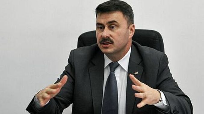 A făcut echipă cu un buzoian în MADR, cu care a finalizat demersurile  de înființare a Băncii de Resurse Genetice Buzău, iar acum conduce Asociația Fermierilor din România